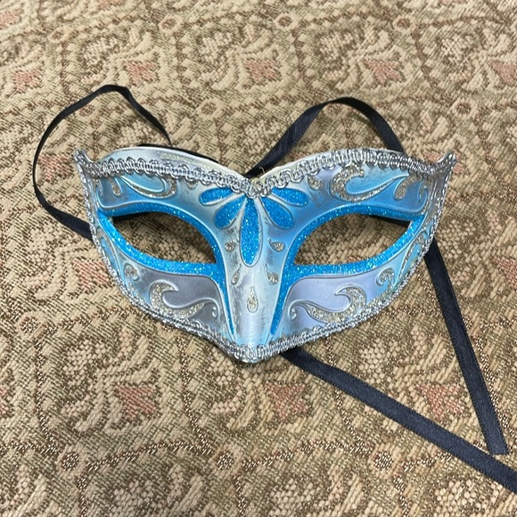 New Orleans Masquerade Mask | hand crafted - Picture 1 of 5